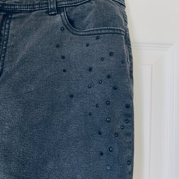 CHICIOS JEANS Washed Grey Color Subtle Black Rhinestone Pocket Sz 1 R - Picture 5 of 12